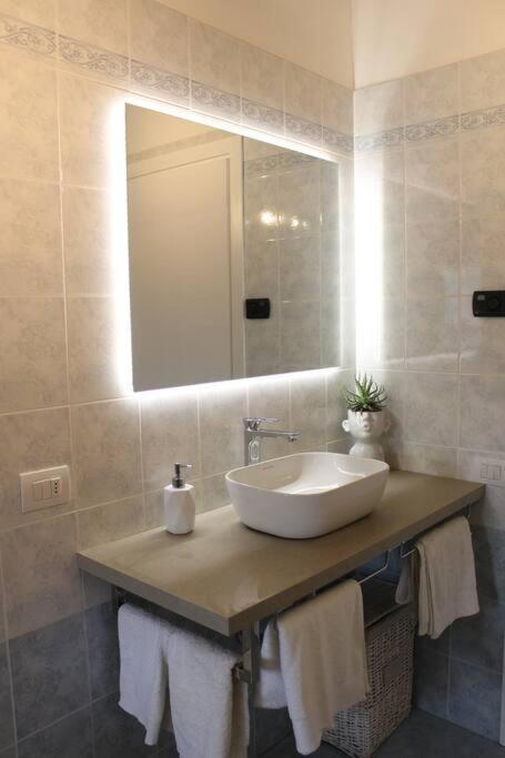 Charming & Modern In The City Bergamo Luaran gambar